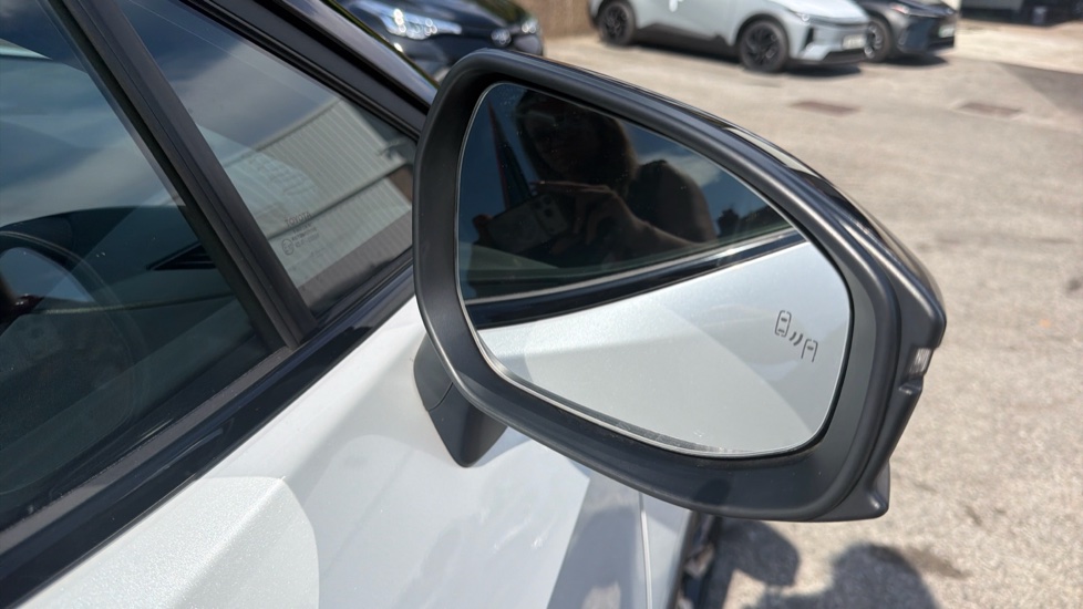 Toyota C-HR 2.0 Hybrid GR Sport 5dr CVT Hybrid Hatchback - Image 60