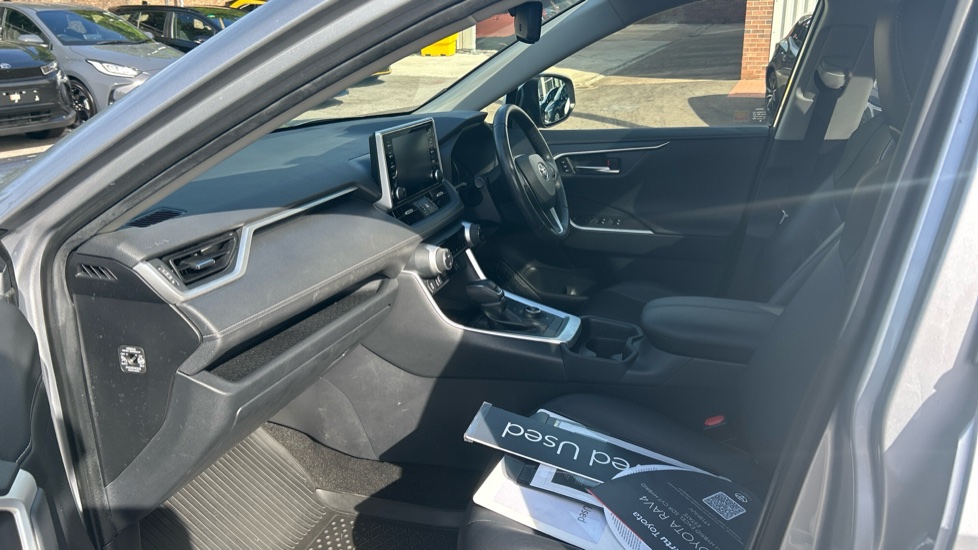 Toyota RAV4 2.5 VVT-i Hybrid Excel 5dr CVT Hybrid Estate - Image 5