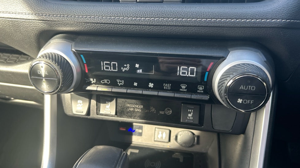 Toyota RAV4 2.5 VVT-i Hybrid Excel 5dr CVT Hybrid Estate - Image 35