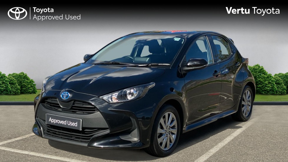 Toyota Yaris 1.5 Hybrid Icon 5dr CVT Hybrid Hatchback - Image 3
