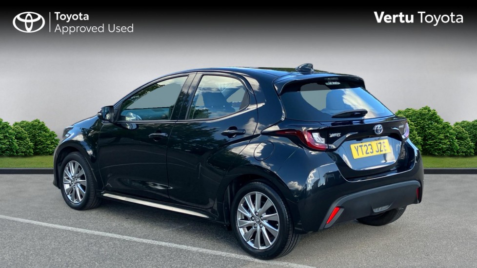 Toyota Yaris 1.5 Hybrid Icon 5dr CVT Hybrid Hatchback - Image 4