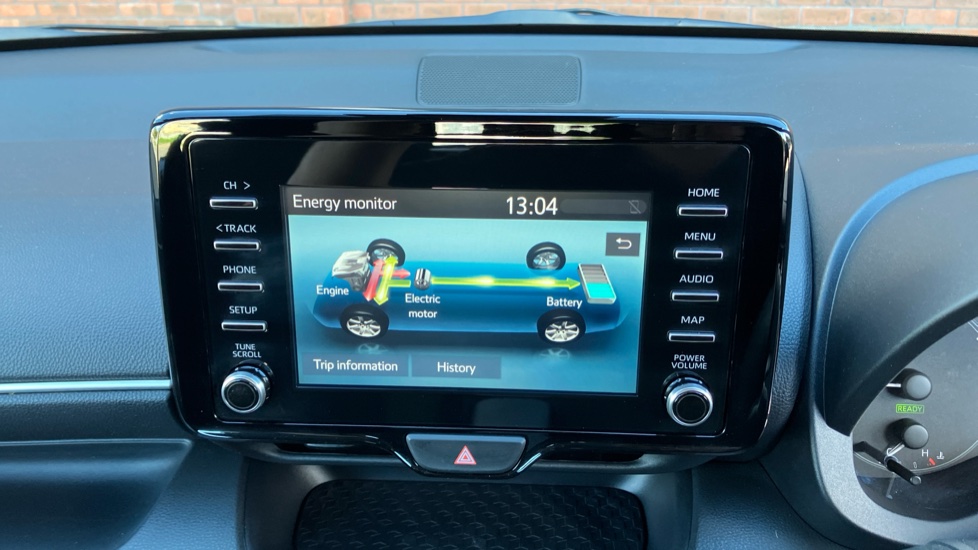 Toyota Yaris 1.5 Hybrid Icon 5dr CVT Hybrid Hatchback - Image 43