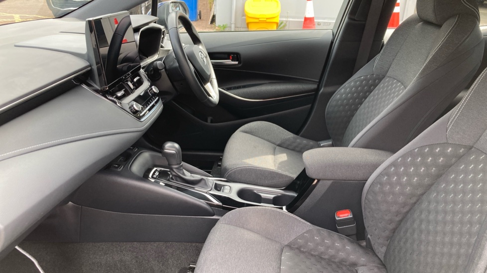Toyota Corolla 1.8 Hybrid Icon 5dr CVT Hybrid Hatchback - Image 5