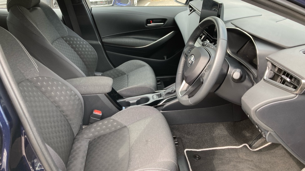 Toyota Corolla 1.8 Hybrid Icon 5dr CVT Hybrid Hatchback - Image 12