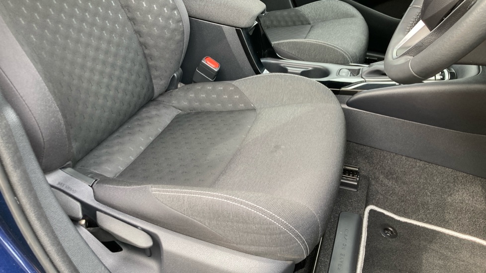 Toyota Corolla 1.8 Hybrid Icon 5dr CVT Hybrid Hatchback - Image 17