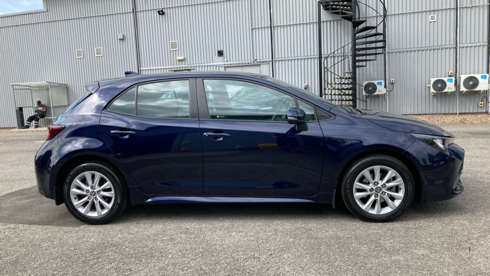 Toyota Corolla 1.8 Hybrid Icon 5dr CVT Hybrid Hatchback - Image 23
