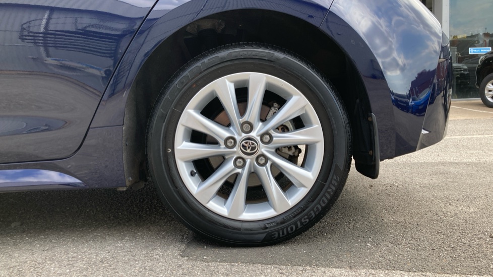 Toyota Corolla 1.8 Hybrid Icon 5dr CVT Hybrid Hatchback - Image 25
