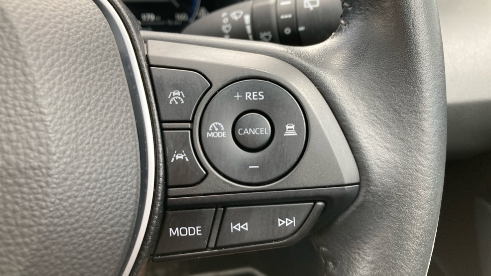 Toyota Corolla 1.8 Hybrid Icon 5dr CVT Hybrid Hatchback - Image 29