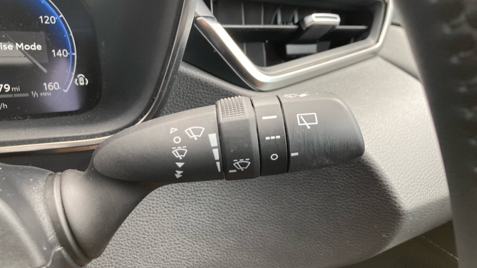 Toyota Corolla 1.8 Hybrid Icon 5dr CVT Hybrid Hatchback - Image 32