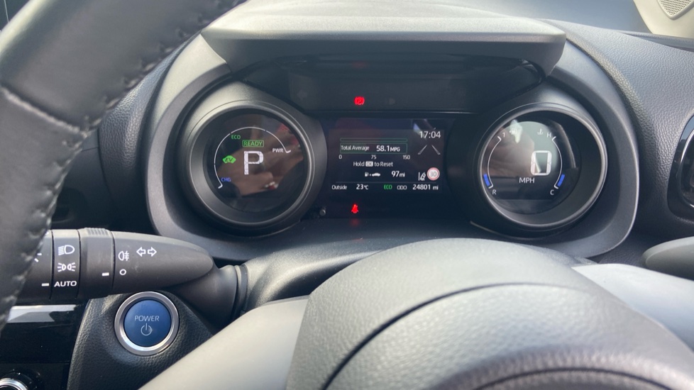Toyota Yaris Cross 1.5 Hybrid Icon 5dr CVT Hybrid Estate - Image 7