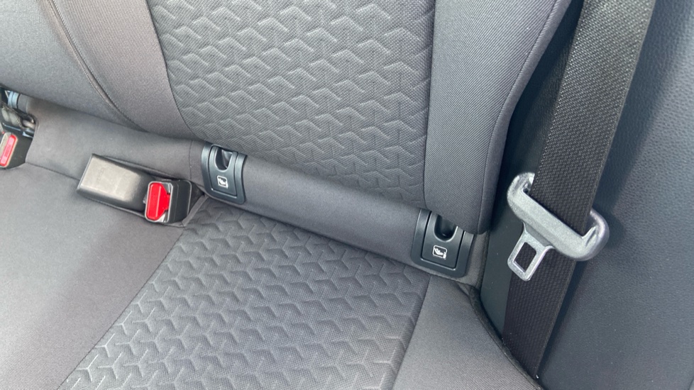 Toyota Yaris Cross 1.5 Hybrid Icon 5dr CVT Hybrid Estate - Image 14