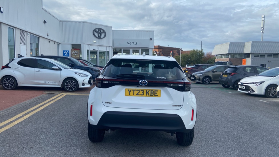 Toyota Yaris Cross 1.5 Hybrid Icon 5dr CVT Hybrid Estate - Image 26