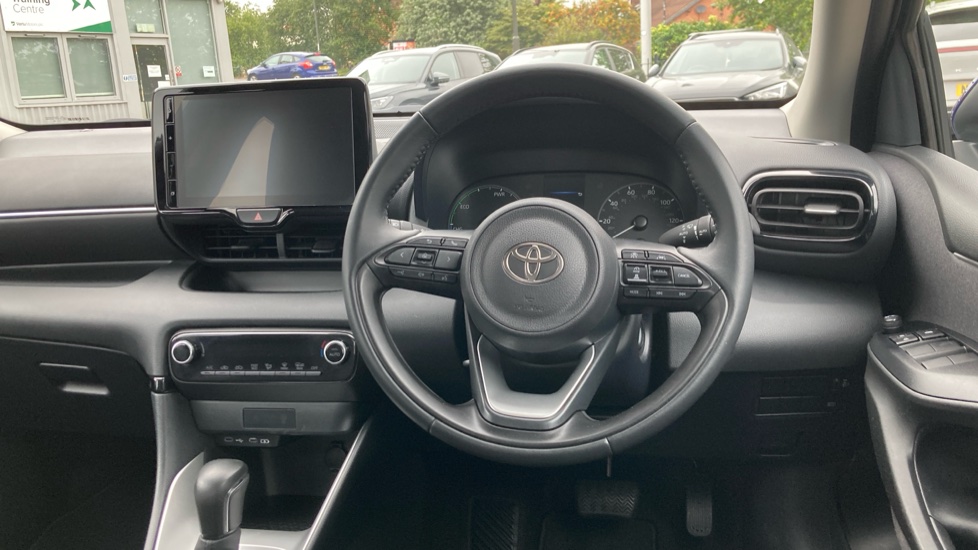 Toyota Yaris 1.5 Hybrid Icon 5dr CVT Hybrid Hatchback - Image 7