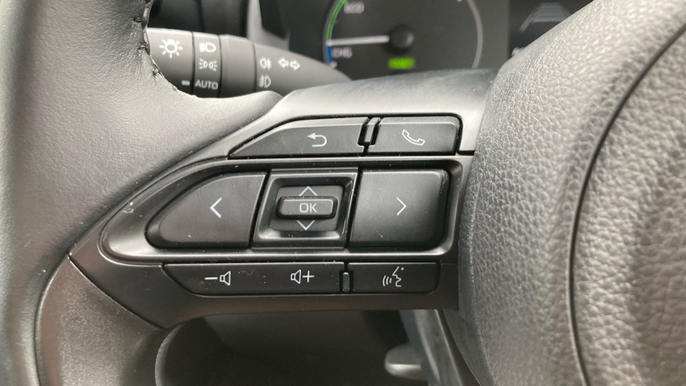 Toyota Yaris 1.5 Hybrid Icon 5dr CVT Hybrid Hatchback - Image 38