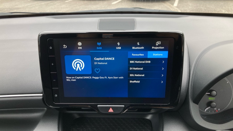 Toyota Yaris 1.5 Hybrid Icon 5dr CVT Hybrid Hatchback - Image 47