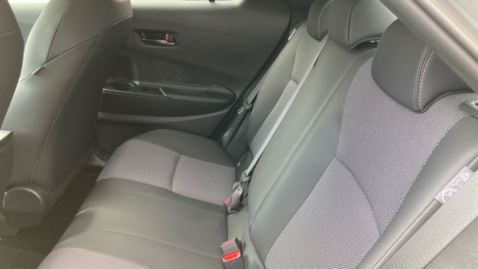 Toyota C-HR 1.8 Hybrid Excel 5dr CVT Hybrid Hatchback - Image 15