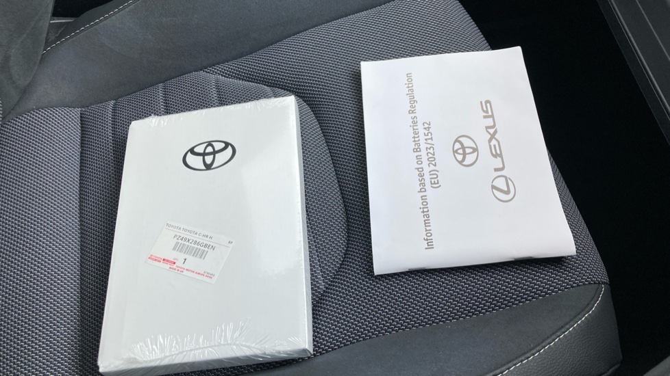 Toyota C-HR 1.8 Hybrid Excel 5dr CVT Hybrid Hatchback - Image 27