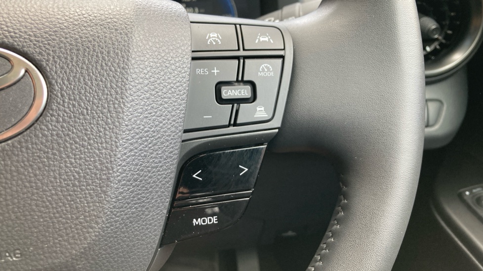 Toyota C-HR 1.8 Hybrid Excel 5dr CVT Hybrid Hatchback - Image 30