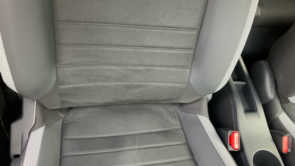 Toyota Aygo X 1.5 Hybrid GR Sport 5dr CVT Hybrid Hatchback - Image 14