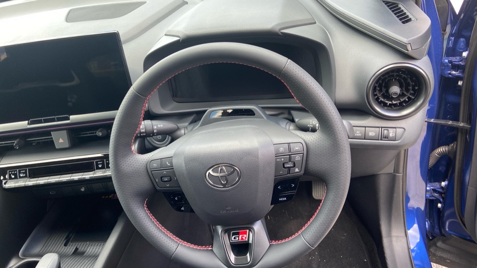 Toyota C-HR 2.0 PHEV GR Sport 5dr CVT Hatchback - Image 6