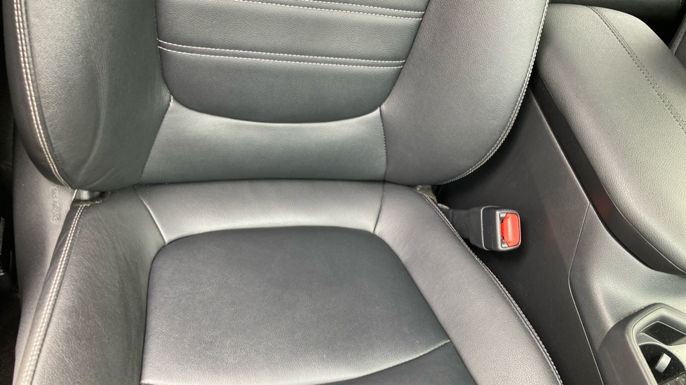Toyota RAV4 2.5 VVT-i Hybrid Excel 5dr CVT Hybrid Estate - Image 14