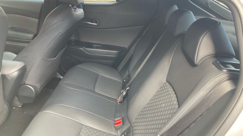 Toyota C-HR 1.8 Hybrid Excel 5dr CVT Hybrid Hatchback - Image 15