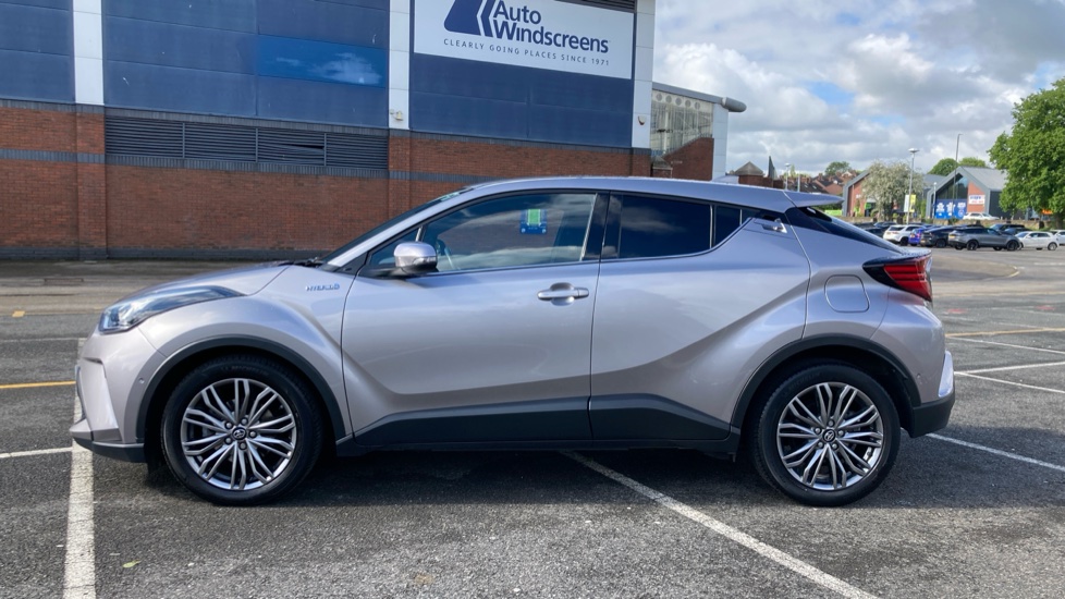 Toyota C-HR 1.8 Hybrid Excel 5dr CVT Hybrid Hatchback - Image 24