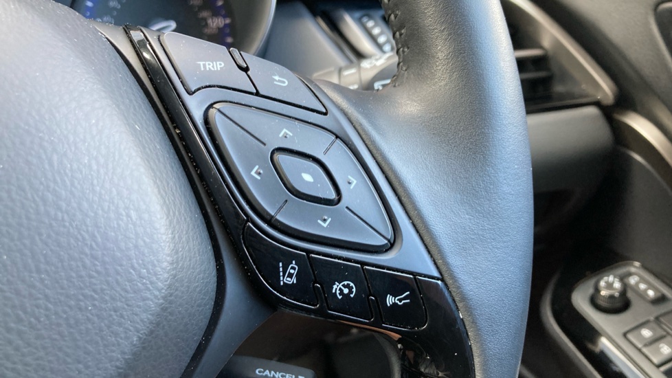Toyota C-HR 1.8 Hybrid Excel 5dr CVT Hybrid Hatchback - Image 30