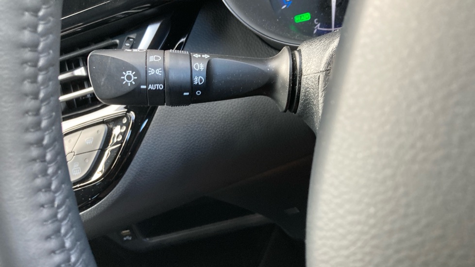 Toyota C-HR 1.8 Hybrid Excel 5dr CVT Hybrid Hatchback - Image 32