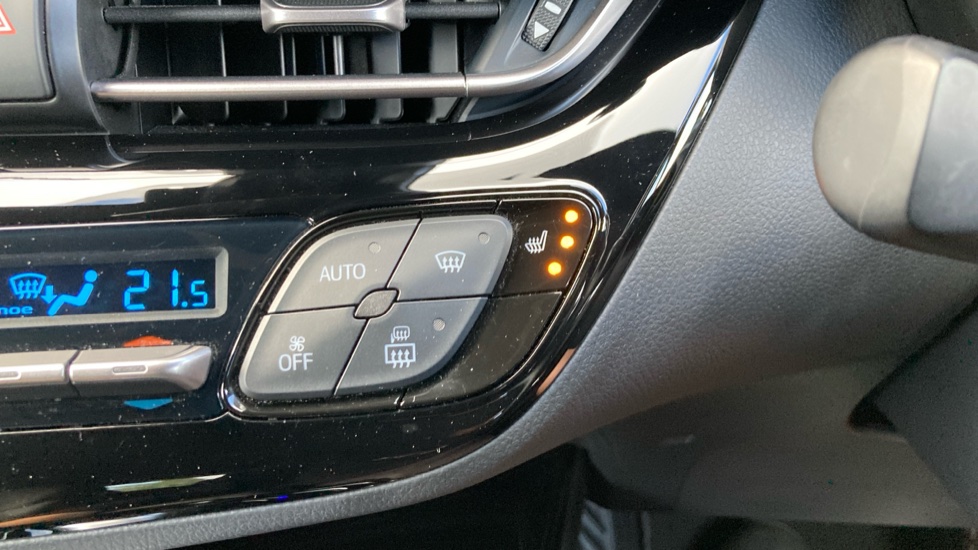 Toyota C-HR 1.8 Hybrid Excel 5dr CVT Hybrid Hatchback - Image 39