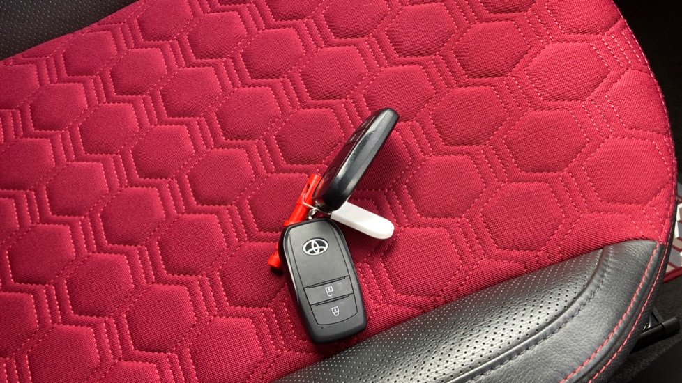 Toyota Aygo X 1.0 VVT-i Undercover 5dr Petrol Hatchback - Image 28