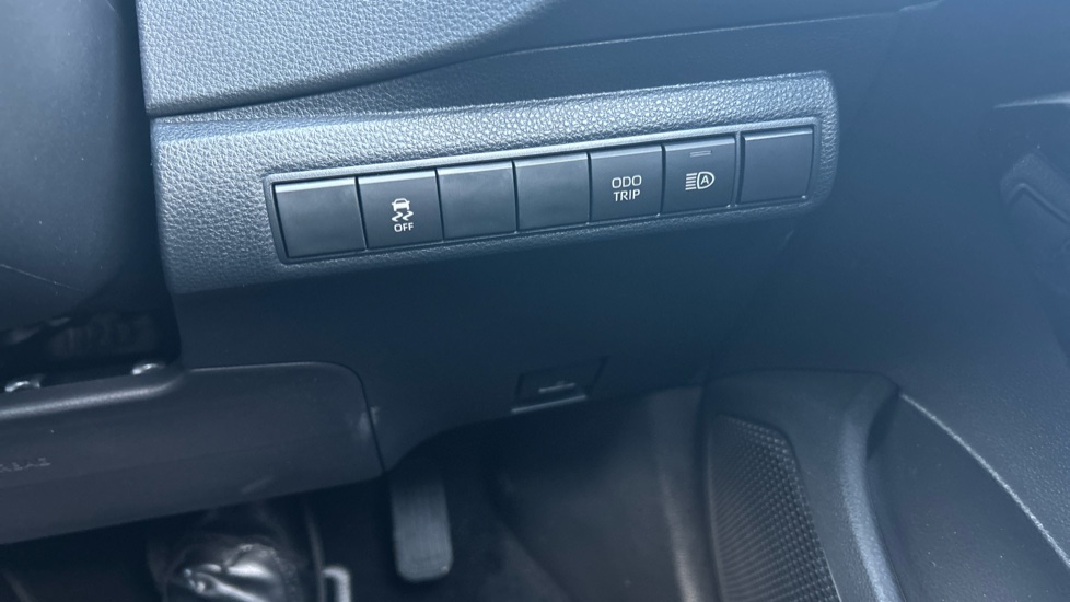 Toyota Corolla 1.8 Hybrid Excel 5dr CVT Hybrid Hatchback - Image 30