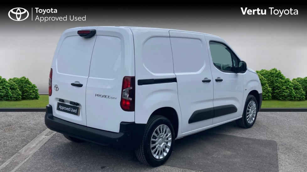 Toyota Proace City L1 Diesel 1.5D 100 Icon Van - Image 2