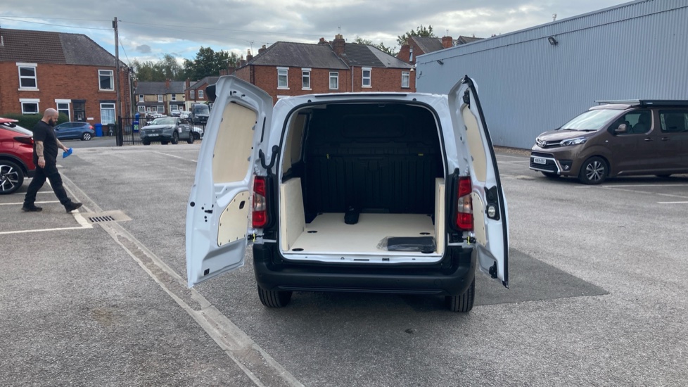 Toyota Proace City L1 Diesel 1.5D 100 Icon Van - Image 13