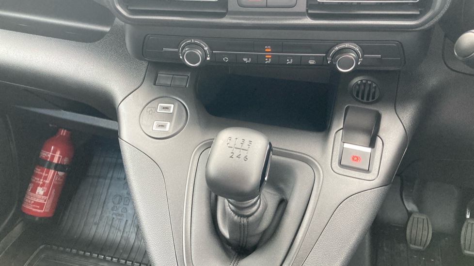 Toyota Proace City L1 Diesel 1.5D 100 Icon Van - Image 28