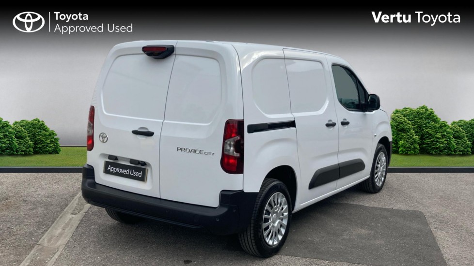 Toyota Proace City L1 Diesel 1.5D 100 Icon Van - Image 2