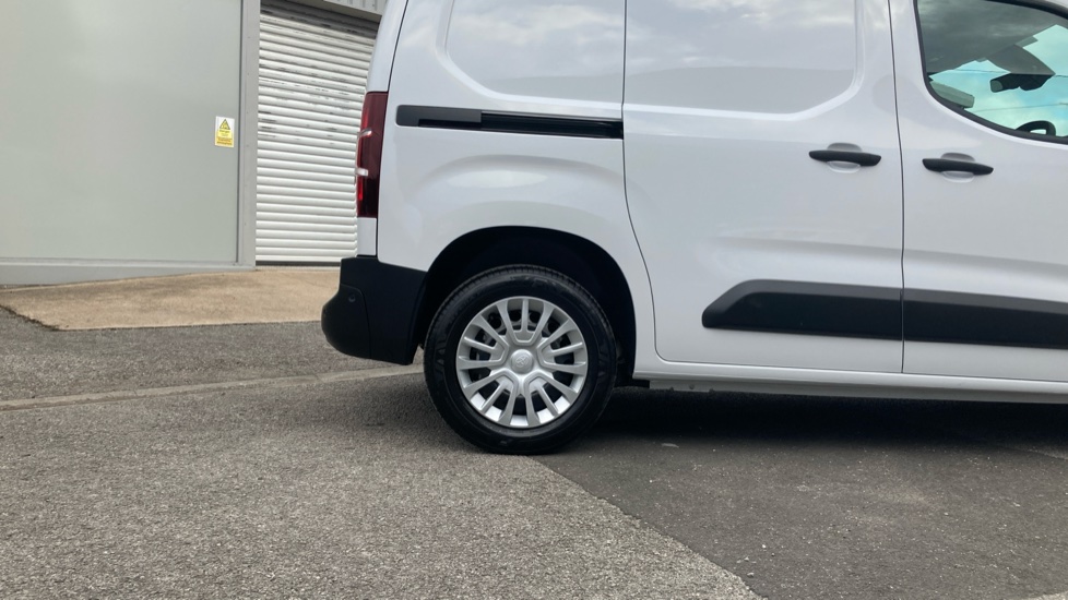 Toyota Proace City L1 Diesel 1.5D 100 Icon Van - Image 25