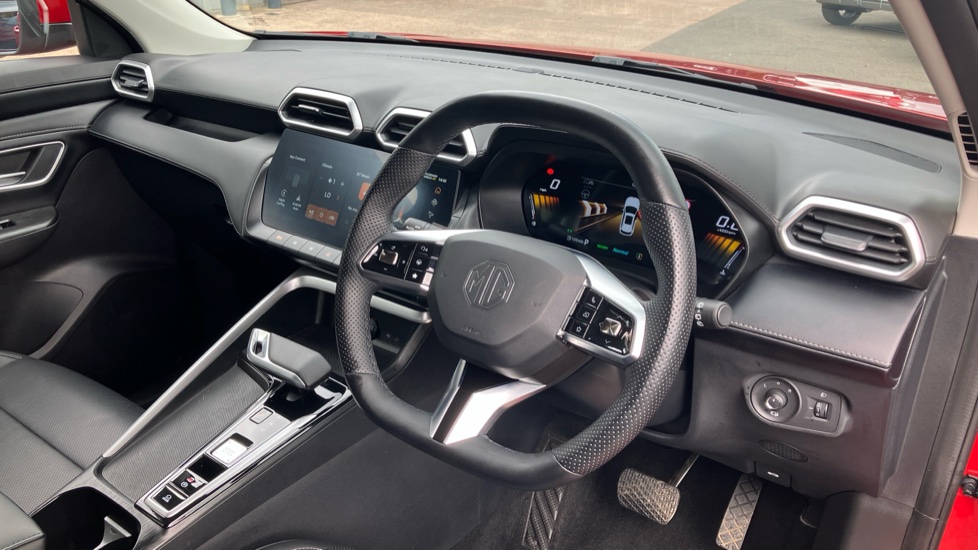 MG ZS 1.5 Hybrid+ Trophy 5dr Auto Hybrid Hatchback - Image 11