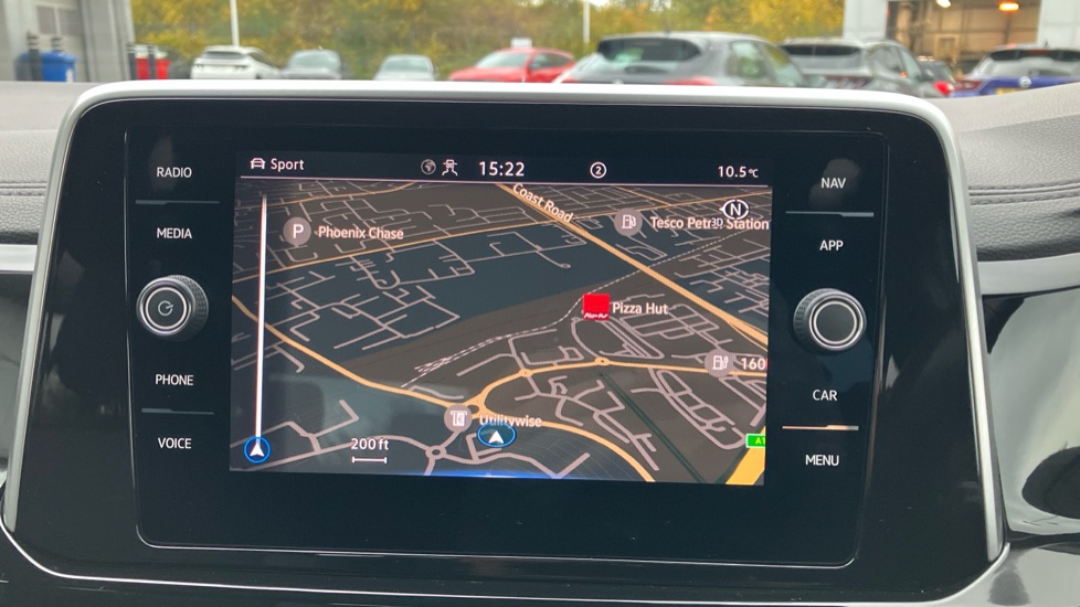 Volkswagen T-Roc 1.5 TSI R-Line 5dr Petrol Hatchback - Image 12