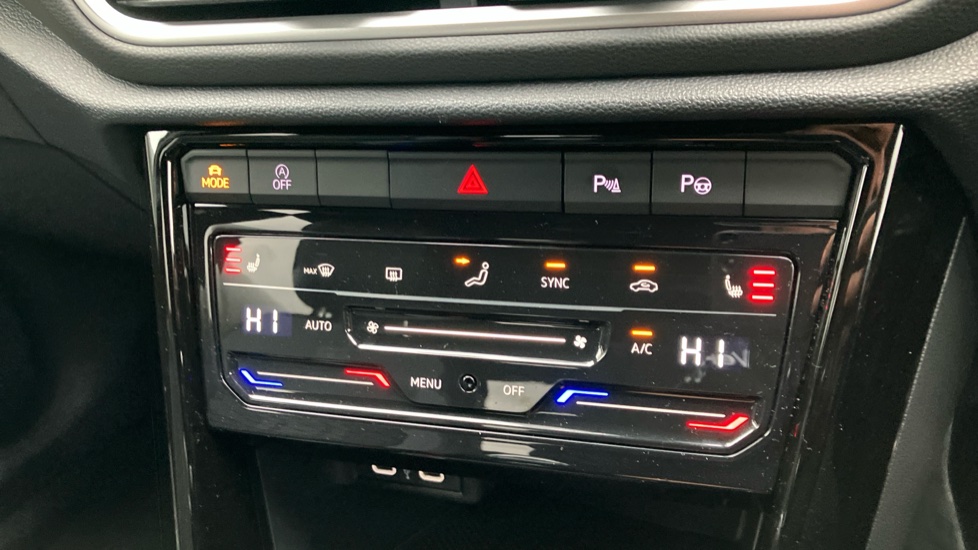 Volkswagen T-Roc 1.5 TSI R-Line 5dr Petrol Hatchback - Image 34
