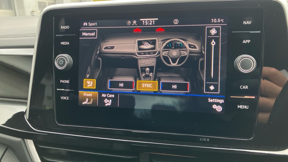 Volkswagen T-Roc 1.5 TSI R-Line 5dr Petrol Hatchback - Image 43