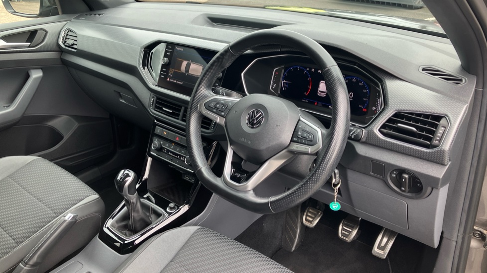 Volkswagen T-Cross 1.0 TSI 115 R-Line 5dr Petrol Estate - Image 11