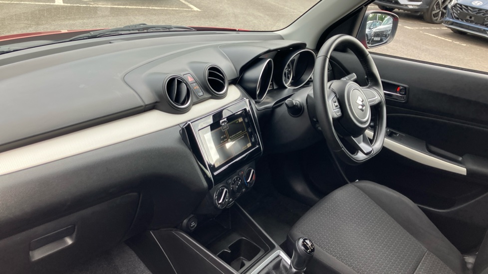 Suzuki Swift 1.2 Dualjet SHVS SZ-T 5dr Petrol Hatchback - Image 9