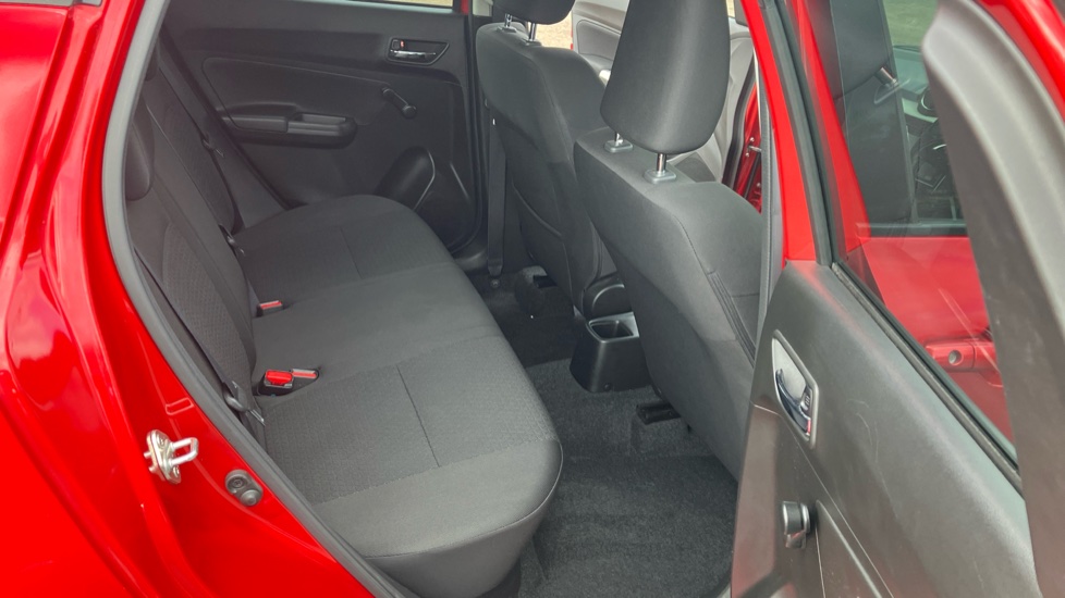 Suzuki Swift 1.2 Dualjet SHVS SZ-T 5dr Petrol Hatchback - Image 26