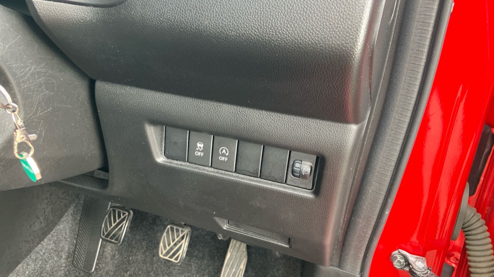 Suzuki Swift 1.2 Dualjet SHVS SZ-T 5dr Petrol Hatchback - Image 31