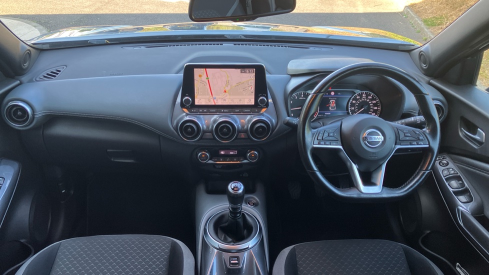 Nissan Juke 1.0 DiG-T 114 N-Connecta 5dr Petrol Hatchback - Image 10