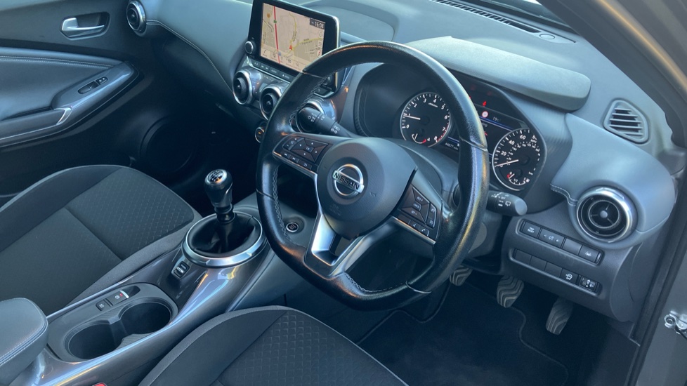 Nissan Juke 1.0 DiG-T 114 N-Connecta 5dr Petrol Hatchback - Image 11