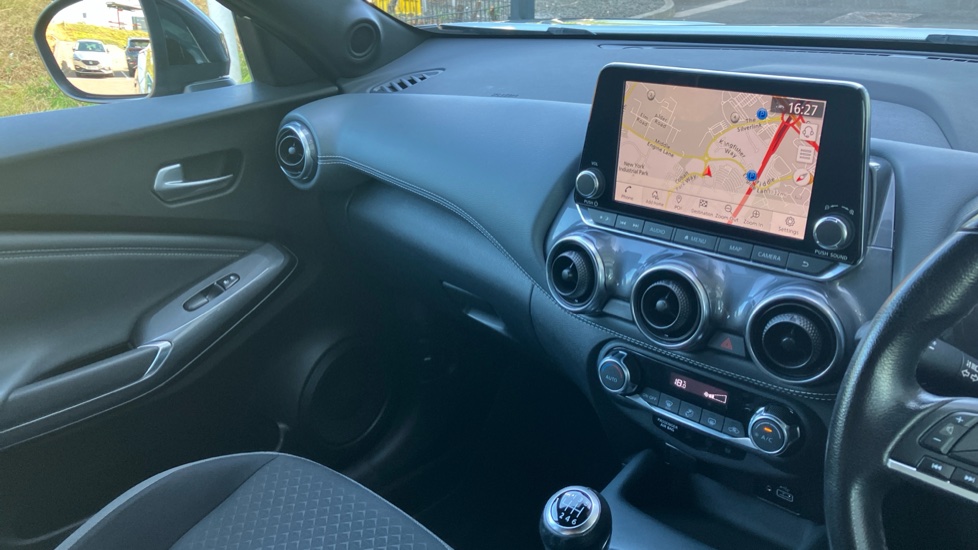 Nissan Juke 1.0 DiG-T 114 N-Connecta 5dr Petrol Hatchback - Image 14