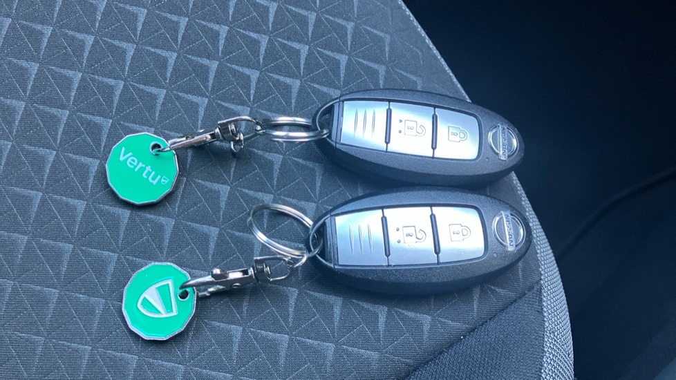 Nissan Juke 1.0 DiG-T 114 N-Connecta 5dr Petrol Hatchback - Image 20