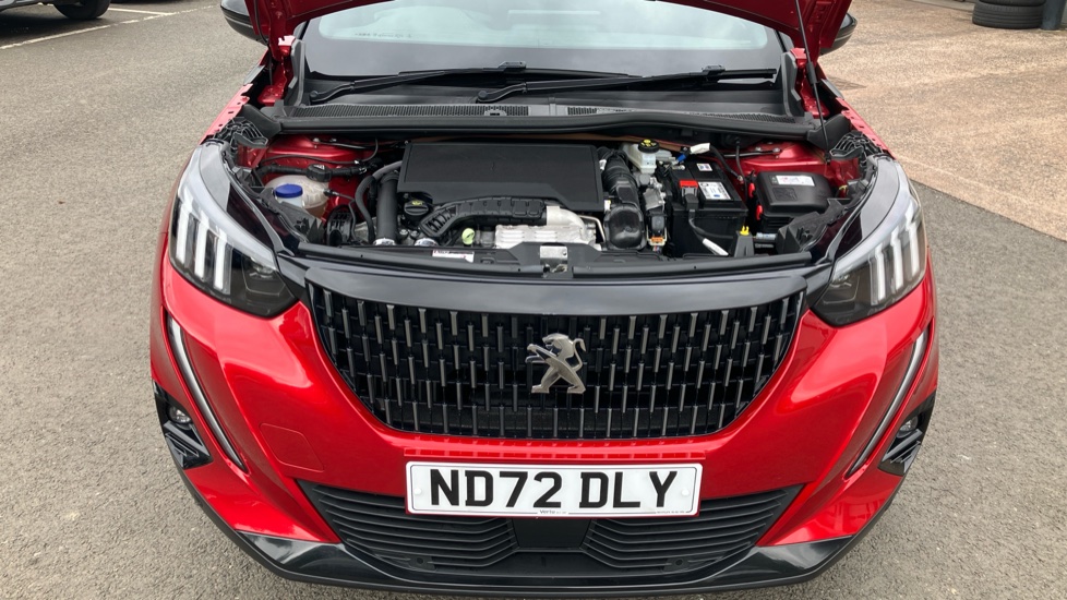 Peugeot 2008 1.2 PureTech 130 GT 5dr EAT8 Petrol Estate - Image 8